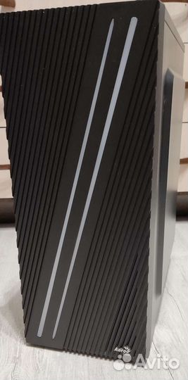 Корпус AeroCool Streak accm-PV19012.11 черный