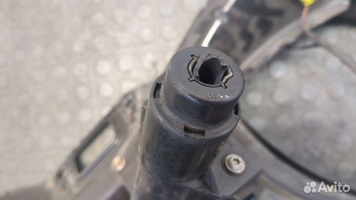 Кронштейн фары левый Mercedes ML W164, 2006