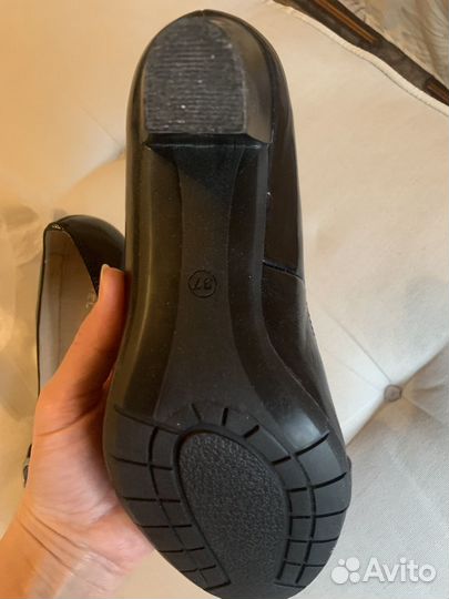 Туфли женские 37