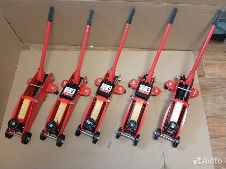 Домкрат подкатной 2 тонны под восстановление