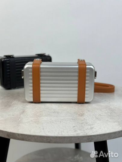 Сумка мессенджер rimowa