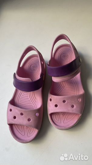 Сандалии crocs j2