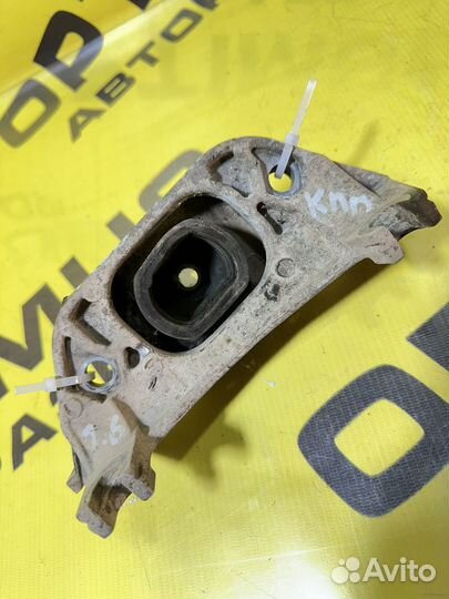 Кронштейн опоры кпп левый Renault Megane