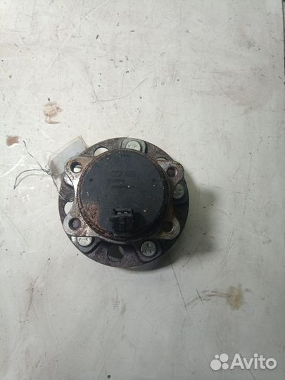 Ступица задняя левая Hyundai Tucson 3