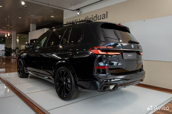 BMW X7 3.0 AT, 2023