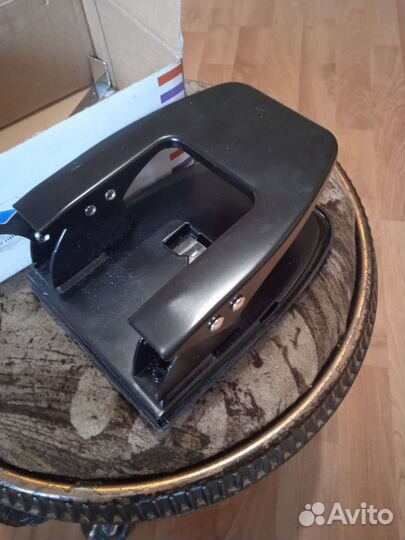 Дырокол новый