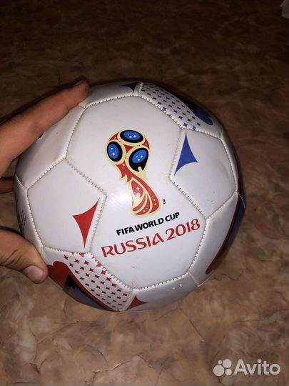 Футбольный мяч чм 2018