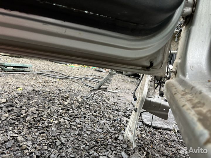 Передняя левая дверь, Рено дастер, Рено Сандеро