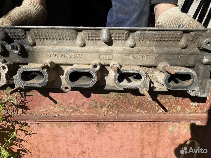 Головы от двигателя Волги