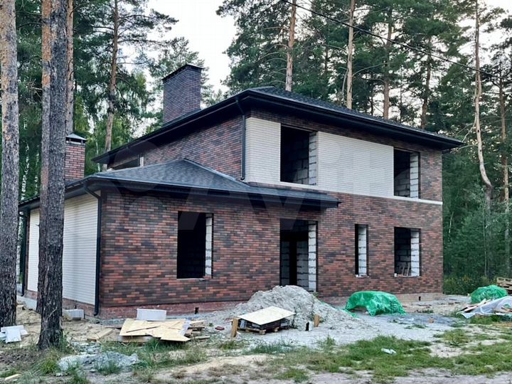 Дом 200 м² на участке 15 сот.