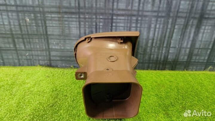 Воздуховод передний правый Chevrolet Trailblazer