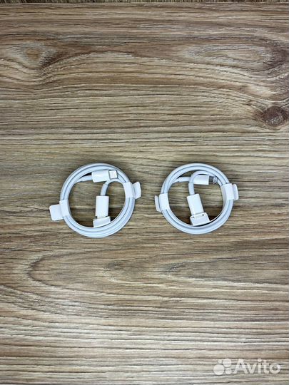 Провода на iPhone новые type-c lightning