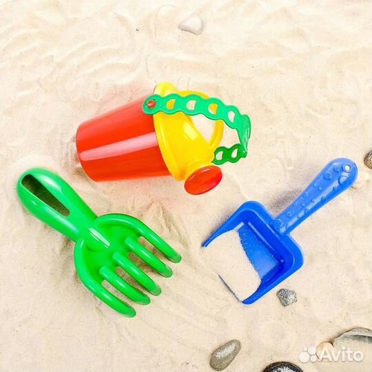 Набор для игры в песке, 8 формочек, совок, лейка