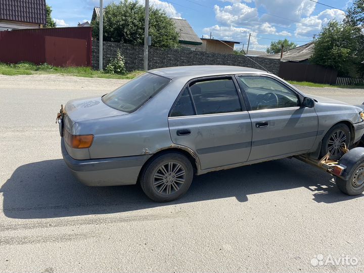 Крыло Toyota Corona Premio 210