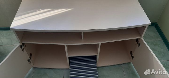 Тумба под телевизор и аппаратуру