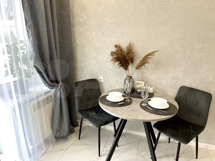 1-к. квартира, 42 м², 9/18 эт.