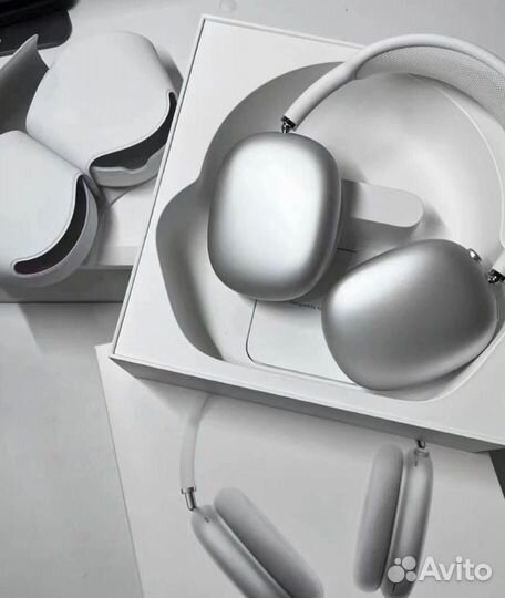 AirPods Max Silver