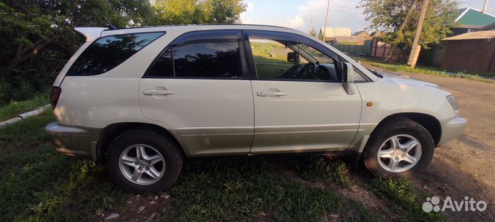 Toyota Harrier 2.2 AT, 1999, 333 000 км