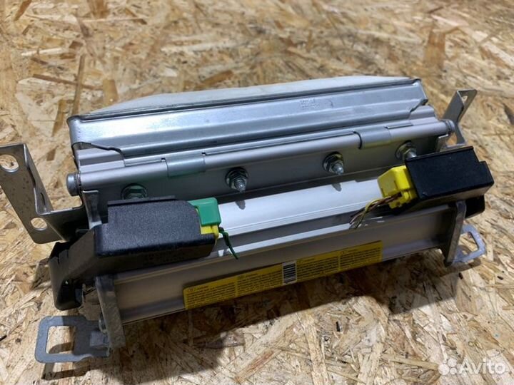 Подушка безопасности пассажира Volkswagen Touareg