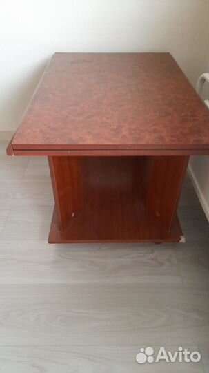 Журнальный столик на колесах бу