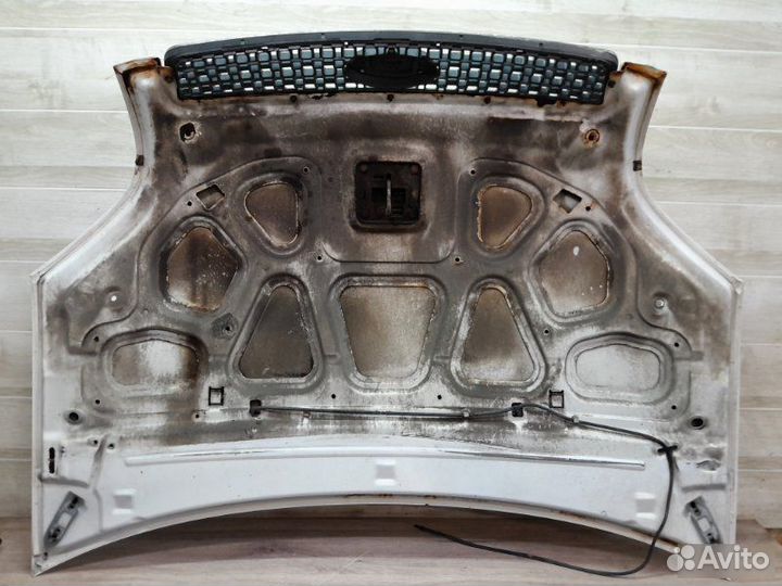 Капот Ford Fusion