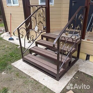 Лестница на вход