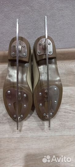 Коньки фигурные 35 размер