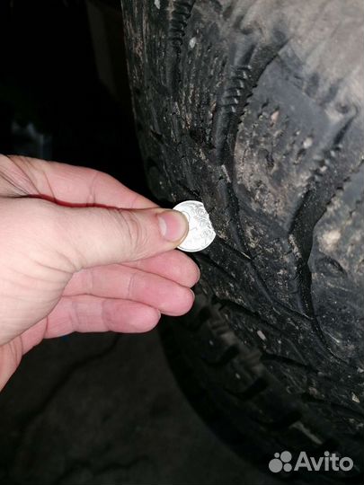 Bridgestone Blizzak Spike-01 215/60 R16 98