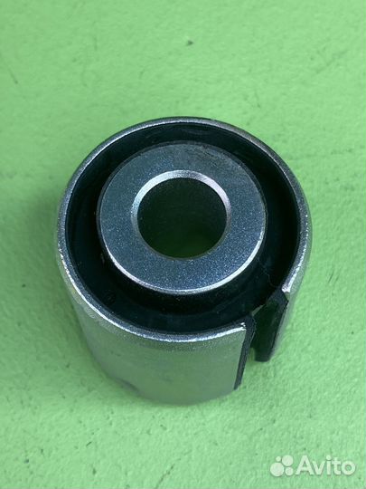 Сайлентблок стабилизатора 16x47x47 NEW (мр) разрез