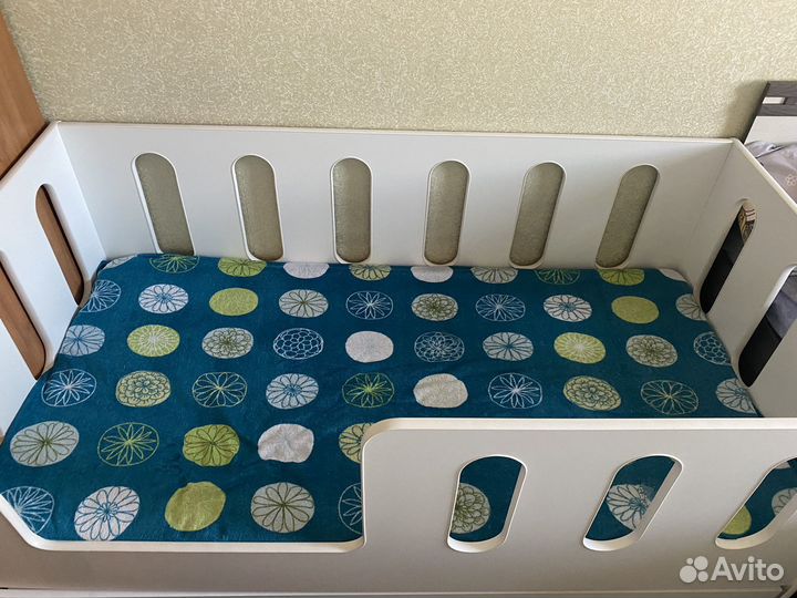 Кровать детская