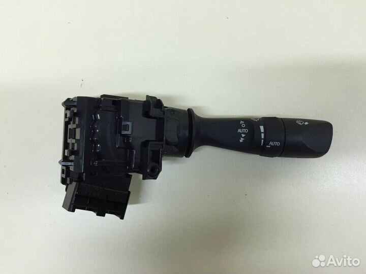 Переключатель стеклоочистителей Toyota Camry V50 2