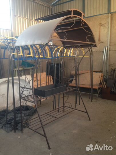 Мангал вечный, кованый, стационарный, с крышей