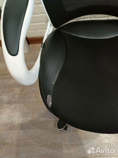 Компьютерное кресло