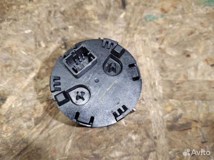 Кнопка переключения режимов подвески Volkswagen 3