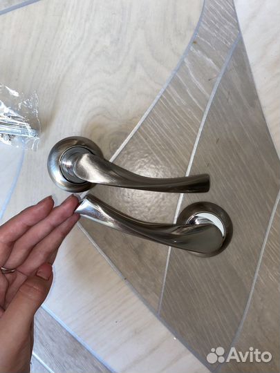 Дверные ручки