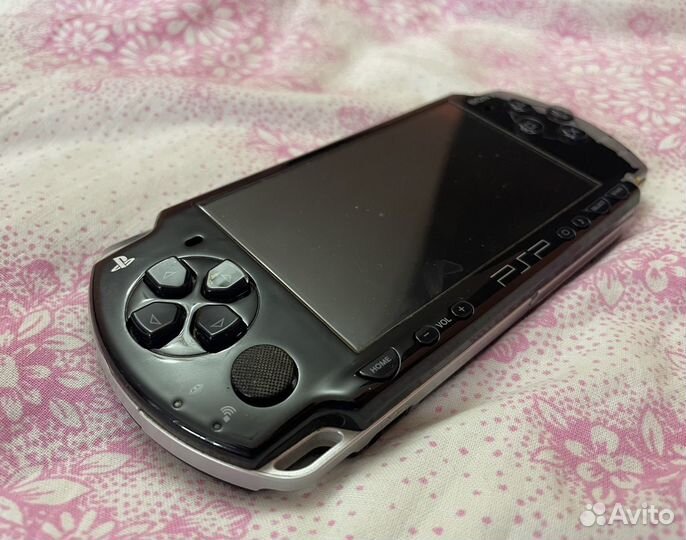 Sony PSP 2008 прошитая + комплект