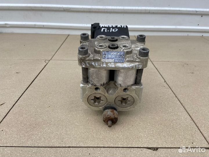 Блок абс Nissan Primera P10