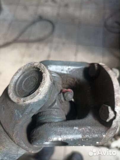 Карданный вал передний на Ниву