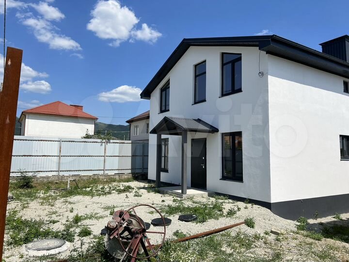 Дом 159 м² на участке 3,3 сот.