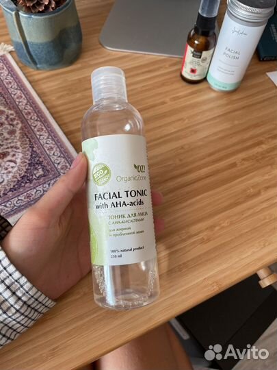 Косметика тоник, пилинг для лица, скраб маска