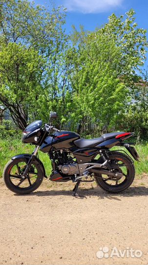 Мотоцикл Bajaj pulsar 180