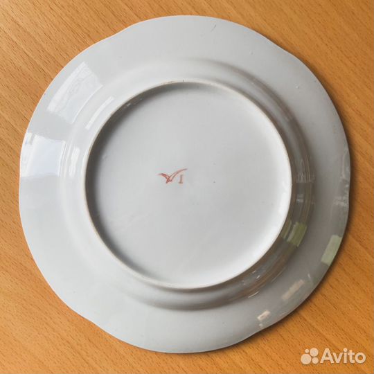 Тарелки десертные