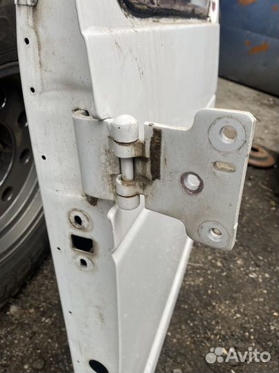 Задняя левая дверь Ford Econoline E150 E250 E350