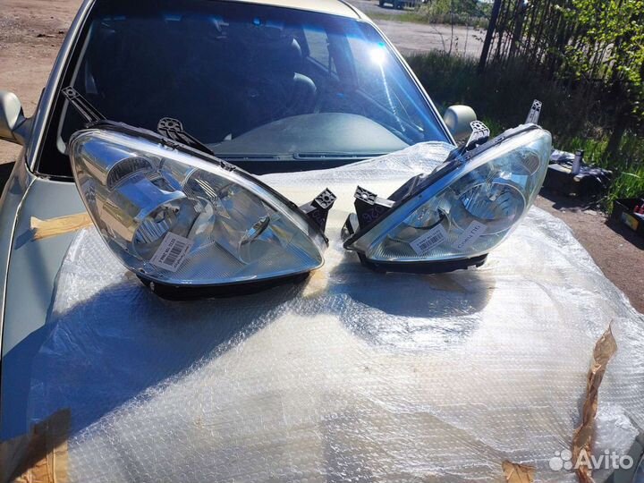 Комплект фар Honda CR-V ll поколение