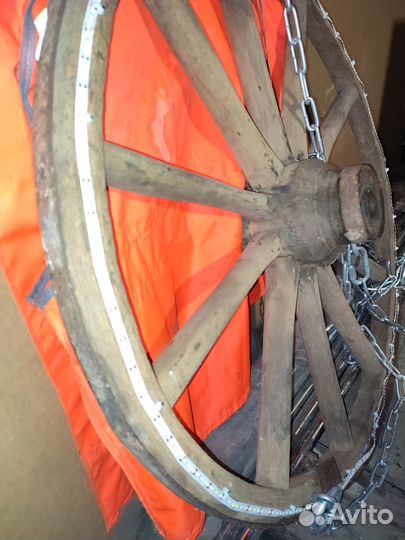 Люстра Колёса от телеги. Старинные, деревянные