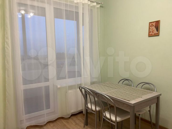 2-к. квартира, 54 м², 11/18 эт.