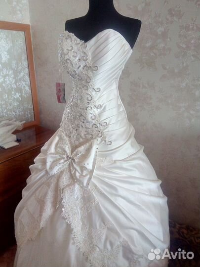 Свадебные платья