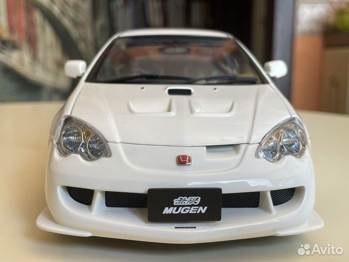 Honda integra Type R Mugen 1:18 Autoart
