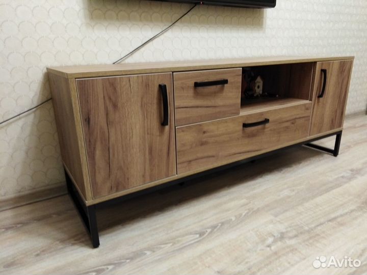 Тумба под тв в стиле лофт