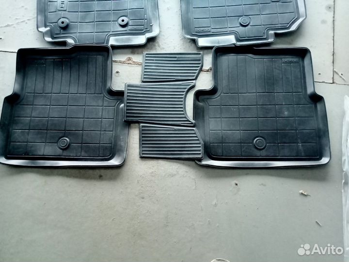 Комплект ковров в салон R4 Cobalt